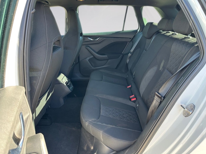 Skoda Kamiq 1.0 TSI Sport 81 kW (110 CV) Vehículo usado en Madrid Skoda Kamiq 1.0 TSI Sport 81 kW (110 CV) Vehículo usado en Madrid