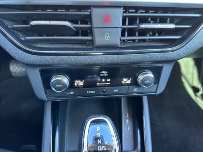 Skoda Kamiq 1.0 TSI Emotion DSG 81 kW (110 CV) 18 Skoda Kamiq 1.0 TSI Emotion DSG 81 kW (110 CV) 18