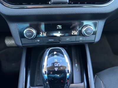 Skoda Kamiq 1.0 TSI Emotion DSG 81 kW (110 CV) 18 Skoda Kamiq 1.0 TSI Emotion DSG 81 kW (110 CV) 18