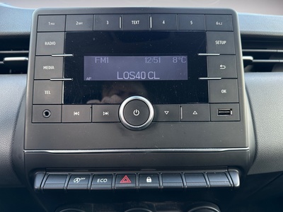 Renault Clio Business TCe 66 kW (90 CV) 15 Renault Clio Business TCe 66 kW (90 CV) 15