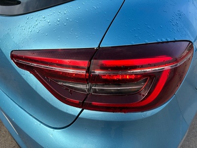 Renault Clio Business TCe 66 kW (90 CV) 17 Renault Clio Business TCe 66 kW (90 CV) 17