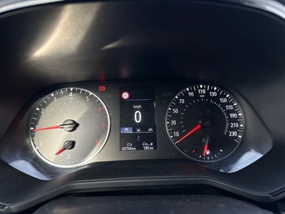 Renault Clio Business TCe 66 kW (90 CV) 10 Renault Clio Business TCe 66 kW (90 CV) 10