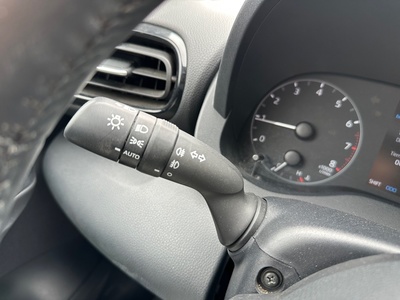 Toyota Yaris 1.0 53 kW (72 CV) 19 Toyota Yaris 1.0 53 kW (72 CV) 19