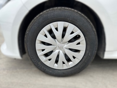 Toyota Yaris 1.0 53 kW (72 CV) 13 Toyota Yaris 1.0 53 kW (72 CV) 13