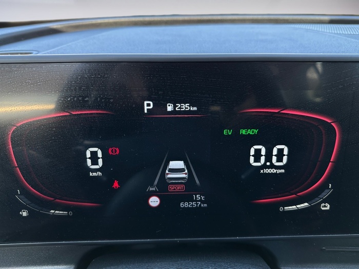 Kia Sportage 1.6 T-GDi HEV Drive 4x2 169 kW (230 CV) Vehículo usado en Madrid Kia Sportage 1.6 T-GDi HEV Drive 4x2 169 kW (230 CV) Vehículo usado en Madrid