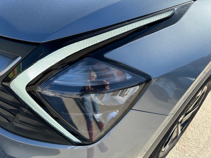 Kia Sportage 1.6 T-GDi HEV Drive 4x2 169 kW (230 CV) Vehículo usado en Madrid Kia Sportage 1.6 T-GDi HEV Drive 4x2 169 kW (230 CV) Vehículo usado en Madrid