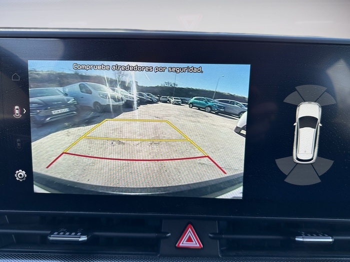 Kia Sportage 1.6 T-GDi HEV Drive 4x2 169 kW (230 CV) Vehículo usado en Madrid Kia Sportage 1.6 T-GDi HEV Drive 4x2 169 kW (230 CV) Vehículo usado en Madrid