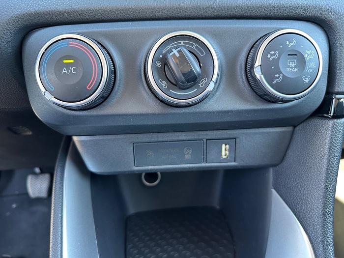 Toyota Yaris 1.5 S-Edition 92 kW (125 CV) Vehículo usado en Madrid Toyota Yaris 1.5 S-Edition 92 kW (125 CV) Vehículo usado en Madrid