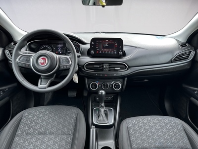 Fiat Tipo 1.5 Hybrid City Cross DCT 96 kW (130 CV) 8 Fiat Tipo 1.5 Hybrid City Cross DCT 96 kW (130 CV) 8