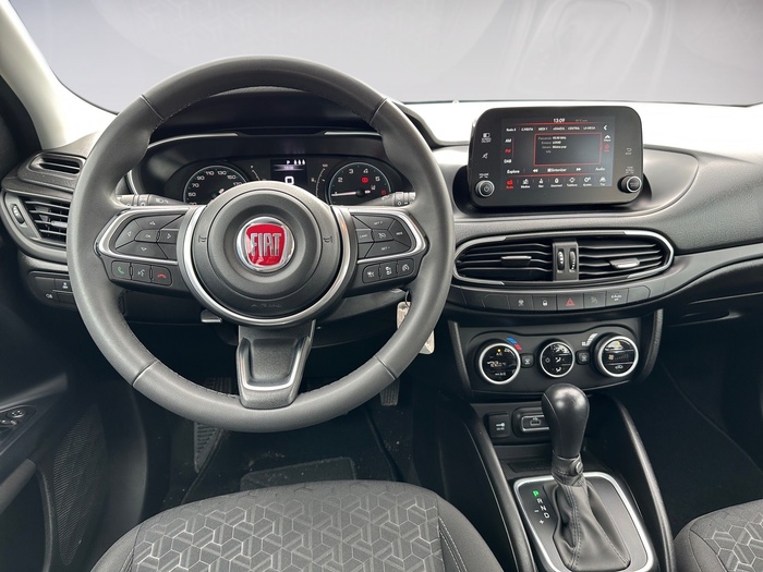 Fiat Tipo 1.5 Hybrid City Cross DCT 96 kW (130 CV) Vehículo usado en Madrid Fiat Tipo 1.5 Hybrid City Cross DCT 96 kW (130 CV) Vehículo usado en Madrid