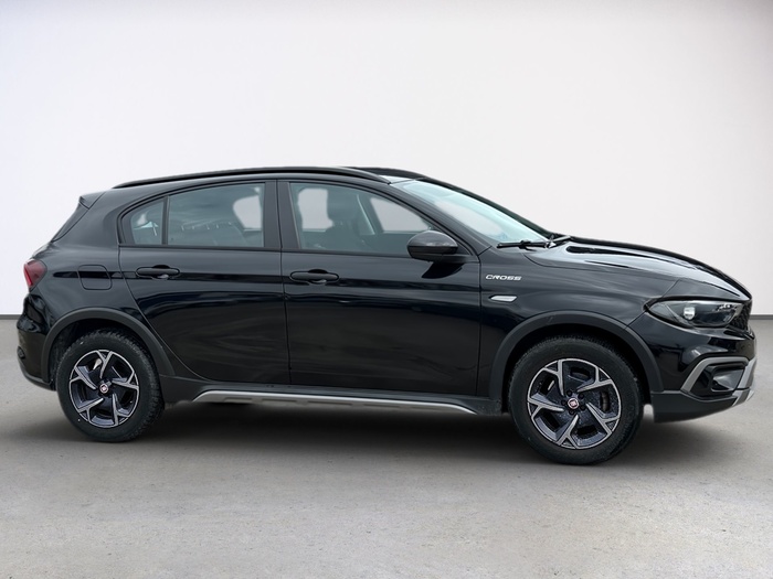 Fiat Tipo 1.5 Hybrid City Cross DCT 96 kW (130 CV) Vehículo usado en Madrid Fiat Tipo 1.5 Hybrid City Cross DCT 96 kW (130 CV) Vehículo usado en Madrid