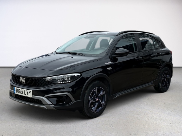 Fiat Tipo 1.5 Hybrid City Cross DCT 96 kW (130 CV) Vehículo usado en Madrid Fiat Tipo 1.5 Hybrid City Cross DCT 96 kW (130 CV) Vehículo usado en Madrid