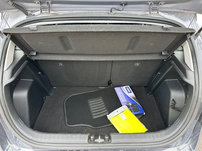 Hyundai i20 1.2 MPI SLE 63 kW (85 CV) 6 Hyundai i20 1.2 MPI SLE 63 kW (85 CV) 6