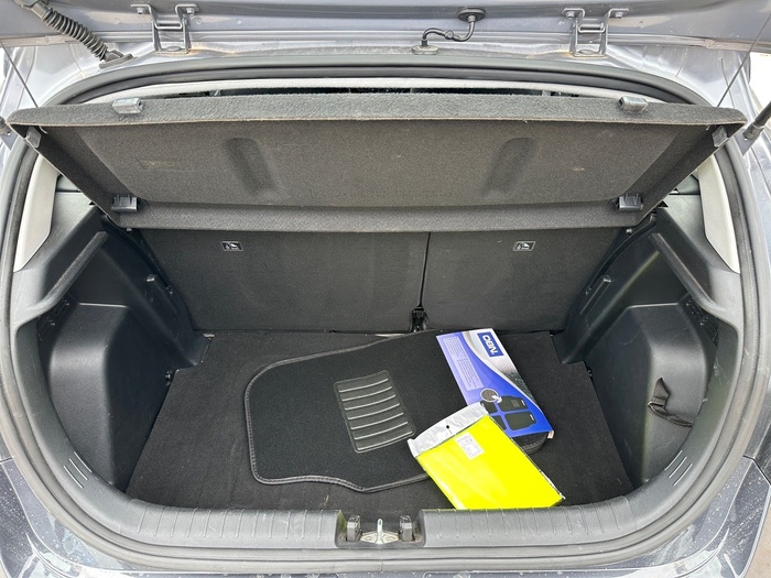 Hyundai i20 1.2 MPI SLE 63 kW (85 CV) Vehículo usado en Madrid Hyundai i20 1.2 MPI SLE 63 kW (85 CV) Vehículo usado en Madrid