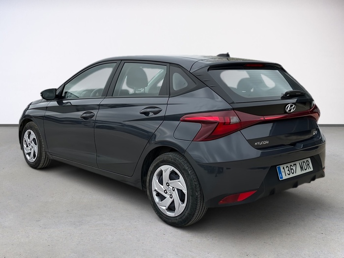 Hyundai i20 1.2 MPI SLE 63 kW (85 CV) Vehículo usado en Madrid Hyundai i20 1.2 MPI SLE 63 kW (85 CV) Vehículo usado en Madrid