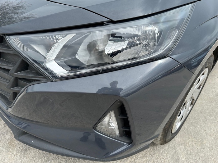 Hyundai i20 1.2 MPI SLE 63 kW (85 CV) Vehículo usado en Madrid Hyundai i20 1.2 MPI SLE 63 kW (85 CV) Vehículo usado en Madrid