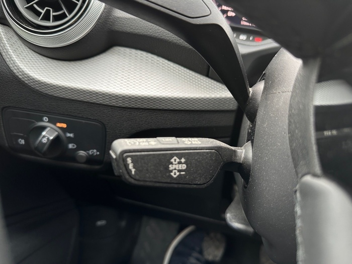 Audi Q2 S line 35 TFSI 110 kW (150 CV) Vehículo usado en Madrid Audi Q2 S line 35 TFSI 110 kW (150 CV) Vehículo usado en Madrid