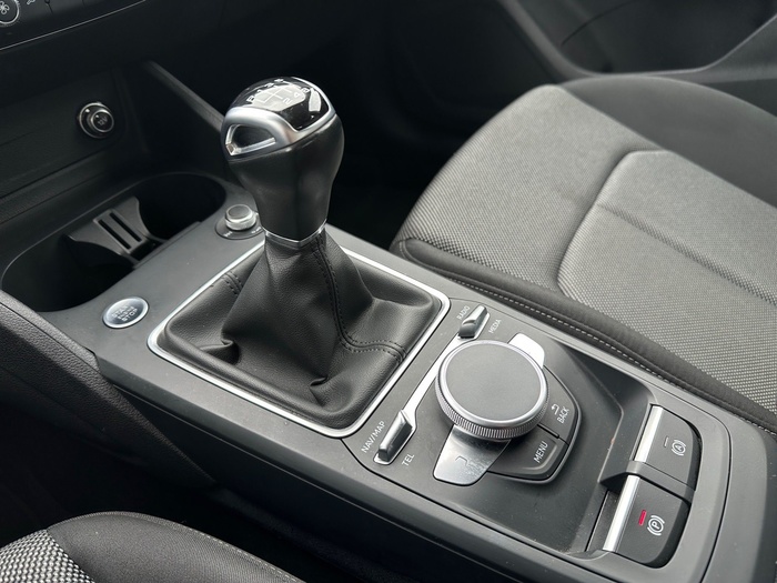 Audi Q2 S line 35 TFSI 110 kW (150 CV) Vehículo usado en Madrid Audi Q2 S line 35 TFSI 110 kW (150 CV) Vehículo usado en Madrid