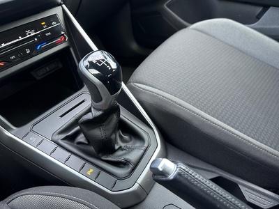 Volkswagen Taigo Life 1.0 TSI 81 kW (110 CV) 14 Volkswagen Taigo Life 1.0 TSI 81 kW (110 CV) 14