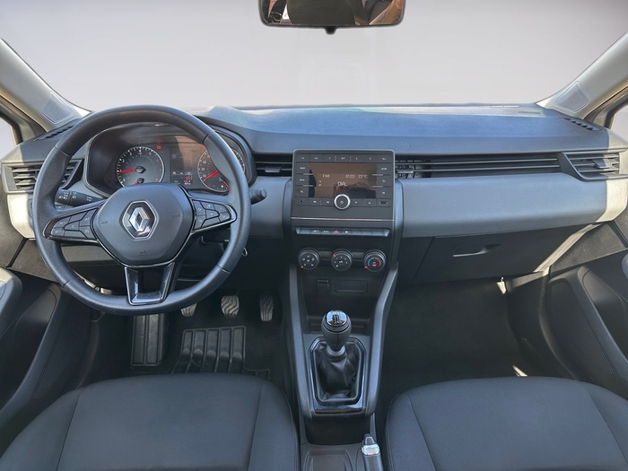 Renault Clio Business TCe 66 kW (90 CV) Vehículo usado en Madrid Renault Clio Business TCe 66 kW (90 CV) Vehículo usado en Madrid