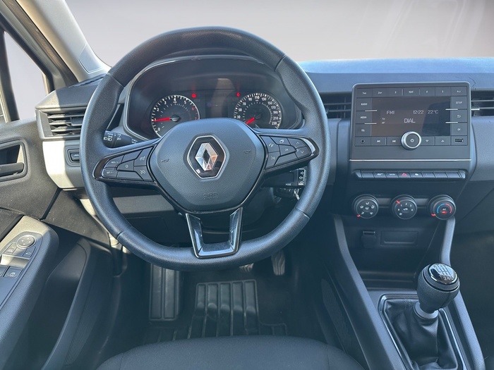 Renault Clio Business TCe 66 kW (90 CV) Vehículo usado en Madrid Renault Clio Business TCe 66 kW (90 CV) Vehículo usado en Madrid