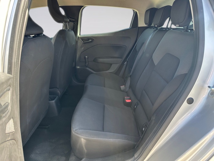 Renault Clio Business TCe 66 kW (90 CV) Vehículo usado en Madrid Renault Clio Business TCe 66 kW (90 CV) Vehículo usado en Madrid