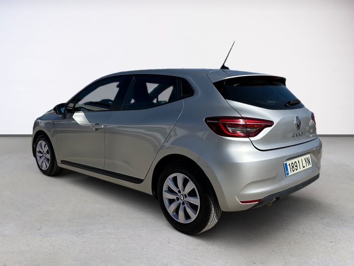 Renault Clio Business TCe 66 kW (90 CV) Vehículo usado en Madrid Renault Clio Business TCe 66 kW (90 CV) Vehículo usado en Madrid