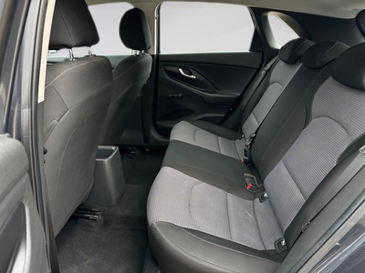 Hyundai i30 1.5 DPI Essence 81 kW (110 CV) 12 Hyundai i30 1.5 DPI Essence 81 kW (110 CV) 12