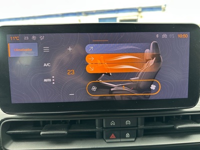 Jeep Avenger 1.2 G Altitude 74 kW (100 CV) 19 Jeep Avenger 1.2 G Altitude 74 kW (100 CV) 19