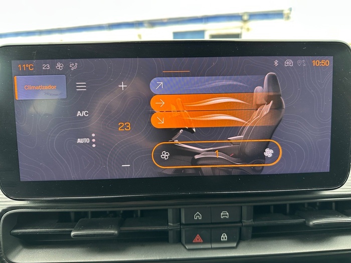 Jeep Avenger 1.2 G Altitude 74 kW (100 CV) Vehículo usado en Madrid Jeep Avenger 1.2 G Altitude 74 kW (100 CV) Vehículo usado en Madrid