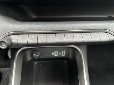 Jeep Avenger 1.2 G Altitude 74 kW (100 CV) 20 Jeep Avenger 1.2 G Altitude 74 kW (100 CV) 20