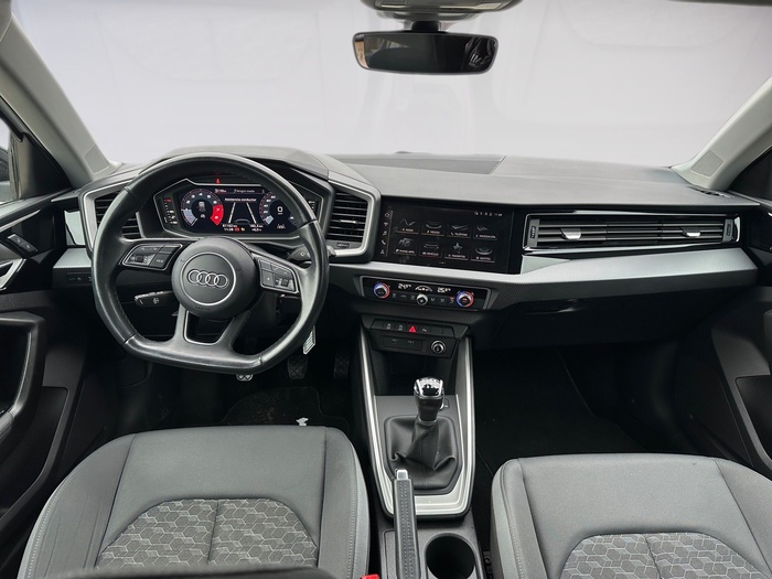 Audi A1 Sportback Adrenalin edition 30 TFSI 81 kW (110 CV) Vehículo usado en Madrid Audi A1 Sportback Adrenalin edition 30 TFSI 81 kW (110 CV) Vehículo usado en Madrid