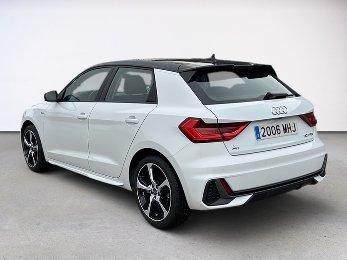Audi A1 Sportback Adrenalin edition 30 TFSI 81 kW (110 CV) Vehículo usado en Madrid Audi A1 Sportback Adrenalin edition 30 TFSI 81 kW (110 CV) Vehículo usado en Madrid