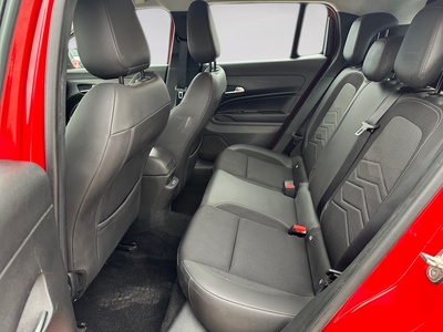 Jeep Avenger 1.2 G Avenger 74 kW (100 CV) 12 Jeep Avenger 1.2 G Avenger 74 kW (100 CV) 12