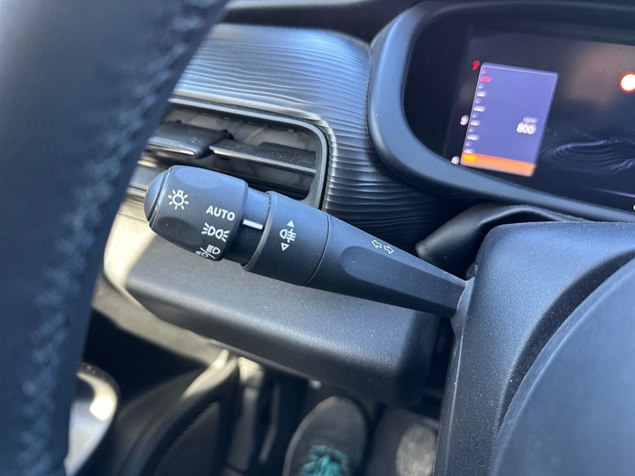 Jeep Avenger 1.2 G Altitude 74 kW (100 CV) Vehículo usado en Madrid Jeep Avenger 1.2 G Altitude 74 kW (100 CV) Vehículo usado en Madrid