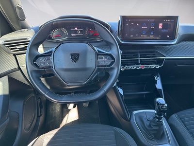 Peugeot 2008 PureTech 100 S&S Active 75 kW (100 CV) 9 Peugeot 2008 PureTech 100 S&S Active 75 kW (100 CV) 9