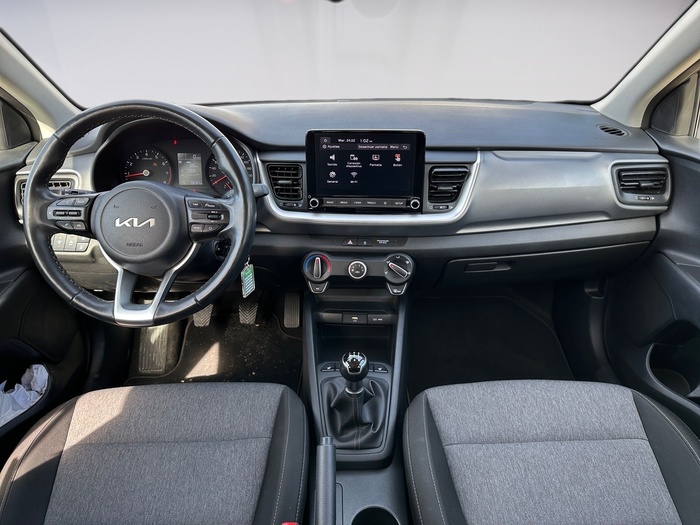 Kia Stonic 1.2 DPi Concept 62 kW (84 CV) Vehículo usado en Madrid Kia Stonic 1.2 DPi Concept 62 kW (84 CV) Vehículo usado en Madrid