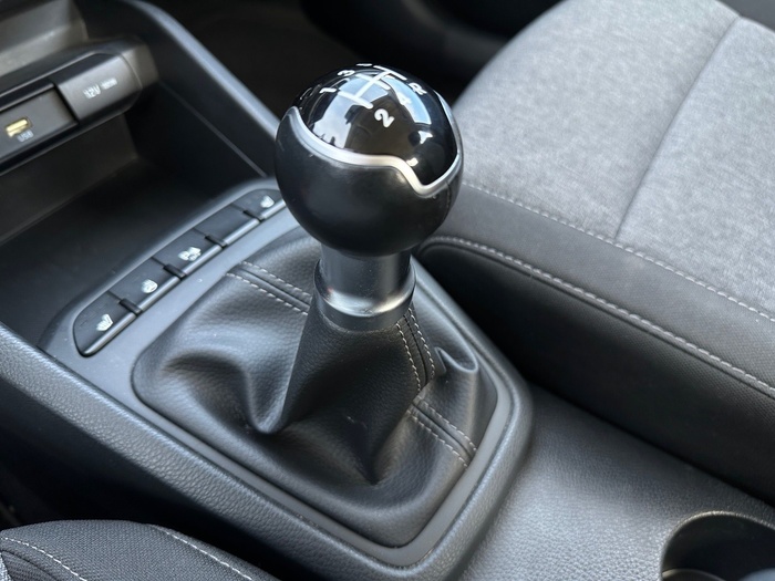 Kia Stonic 1.2 DPi Concept 62 kW (84 CV) Vehículo usado en Madrid Kia Stonic 1.2 DPi Concept 62 kW (84 CV) Vehículo usado en Madrid