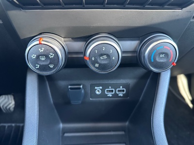 Renault Clio Equilibre TCe 66 kW (90 CV) 18 Renault Clio Equilibre TCe 66 kW (90 CV) 18