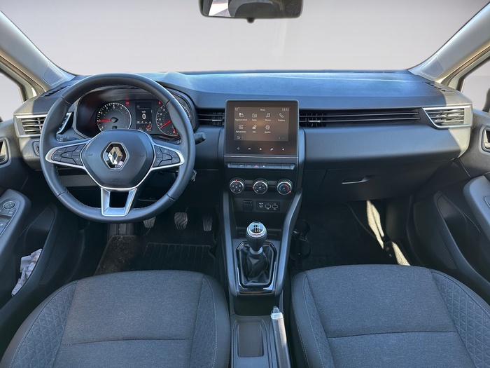 Renault Clio Equilibre TCe 66 kW (90 CV) Vehículo usado en Madrid Renault Clio Equilibre TCe 66 kW (90 CV) Vehículo usado en Madrid