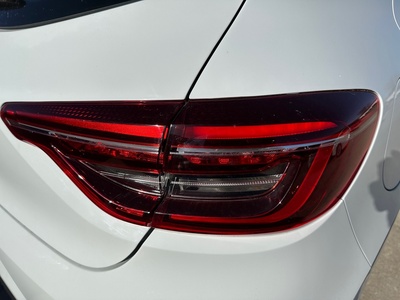 Renault Clio Equilibre TCe 66 kW (90 CV) 17 Renault Clio Equilibre TCe 66 kW (90 CV) 17