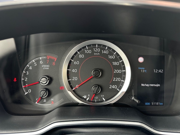 Toyota Corolla Sedan 1.5 92 Kw (125 Cv) Vehículo usado en Madrid Toyota Corolla Sedan 1.5 92 Kw (125 Cv) Vehículo usado en Madrid