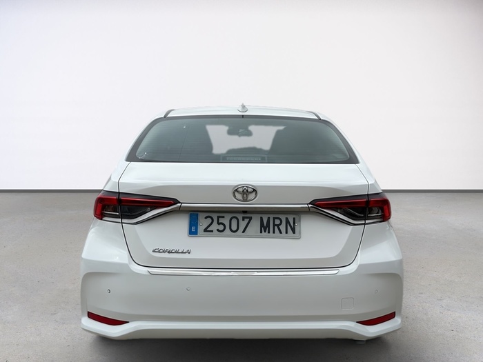 Toyota Corolla Sedan 1.5 92 Kw (125 Cv) Vehículo usado en Madrid Toyota Corolla Sedan 1.5 92 Kw (125 Cv) Vehículo usado en Madrid