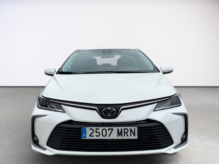 Toyota Corolla Sedan 1.5 92 Kw (125 Cv) Vehículo usado en Madrid Toyota Corolla Sedan 1.5 92 Kw (125 Cv) Vehículo usado en Madrid