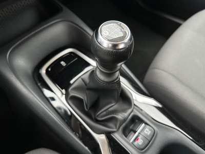 Toyota Corolla Sedan 1.5 92 Kw (125 Cv) 14 Toyota Corolla Sedan 1.5 92 Kw (125 Cv) 14