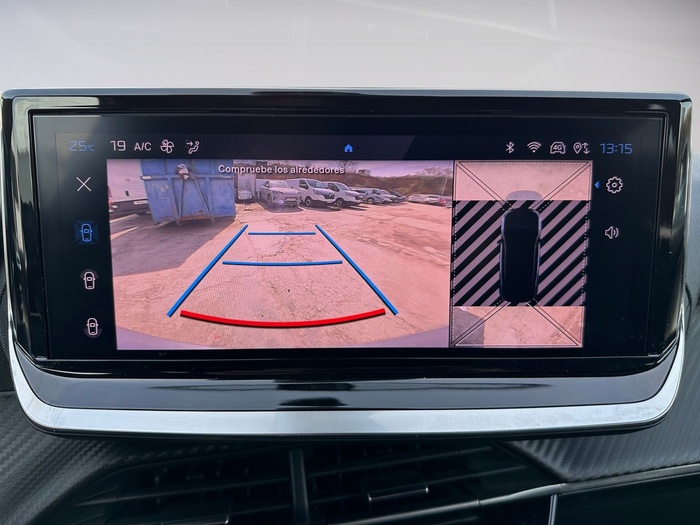 Peugeot 2008 PureTech 100 S&S Active 75 kW (100 CV) Vehículo usado en Madrid Peugeot 2008 PureTech 100 S&S Active 75 kW (100 CV) Vehículo usado en Madrid