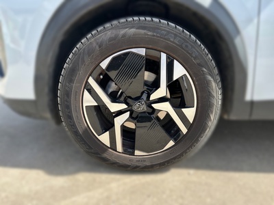 Peugeot 2008 PureTech 100 S&S Active 75 kW (100 CV) 13 Peugeot 2008 PureTech 100 S&S Active 75 kW (100 CV) 13