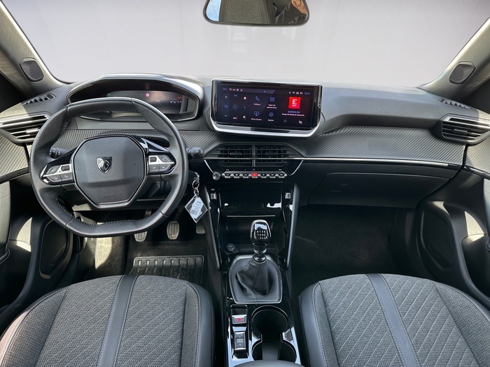 Peugeot 2008 PureTech 100 S&S Active 75 kW (100 CV) Vehículo usado en Madrid Peugeot 2008 PureTech 100 S&S Active 75 kW (100 CV) Vehículo usado en Madrid