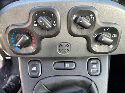 Fiat Panda 1.0 Hybrid GSE City Life 51 kW (70 CV) 18 Fiat Panda 1.0 Hybrid GSE City Life 51 kW (70 CV) 18