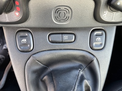 Fiat Panda 1.0 Hybrid GSE City Life 51 kW (70 CV) 20 Fiat Panda 1.0 Hybrid GSE City Life 51 kW (70 CV) 20